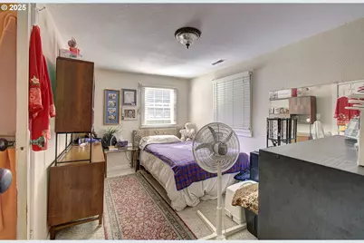 2618 E 27th St, Vancouver, WA 98661 - Photo 9