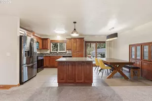 7059 NE Quatama St, Hillsboro, OR 97124 - Photo 9