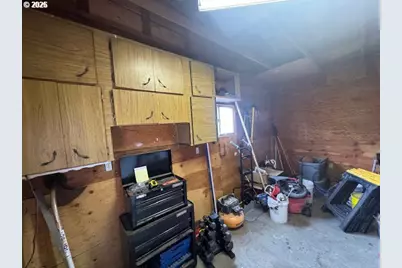 911 Division Ave, La Grande, OR 97850 - Photo 35