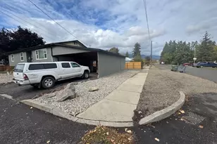 911 Division Ave, La Grande, OR 97850 - Photo 37