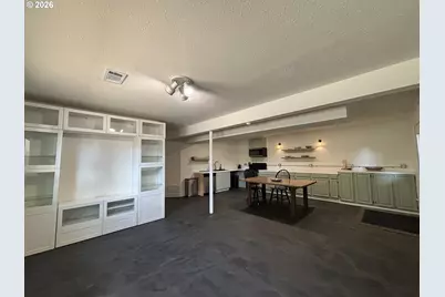 911 Division Ave, La Grande, OR 97850 - Photo 17
