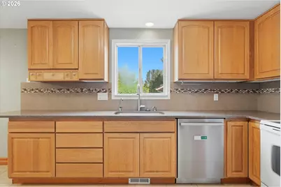 21251 SW Augusta St, Aloha, OR 97003 - Photo 15