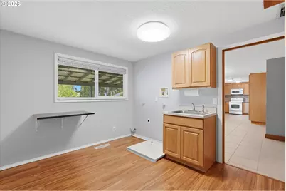 21251 SW Augusta St, Aloha, OR 97003 - Photo 27