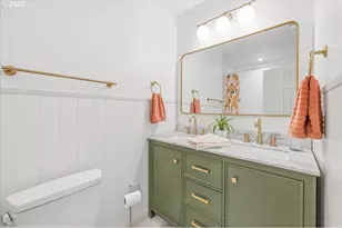 9005 N Central St, Portland, OR 97203 - Photo 17