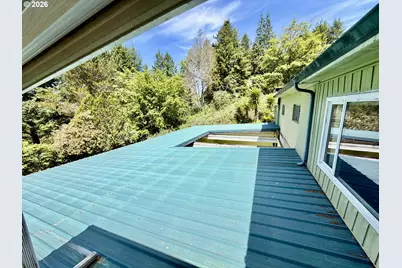17812 Aqua Vista Ln, Brookings, OR 97415 - Photo 17