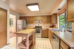 12826 NE 184th Ct, Bothell, WA 98011 - Photo 5