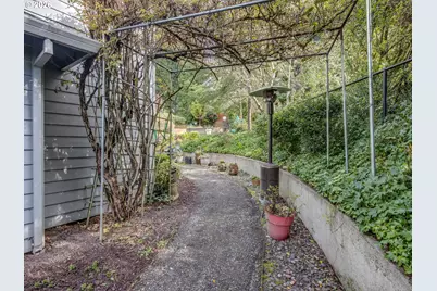 10615 NE 30th Ave, Vancouver, WA 98686 - Photo 39