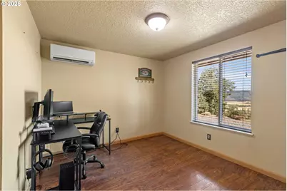 941 Colonial Rd, Roseburg, OR 97471 - Photo 27