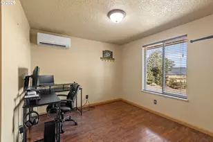 941 Colonial Rd, Roseburg, OR 97471 - Photo 27