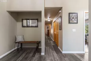 941 Colonial Rd, Roseburg, OR 97471 - Photo 23