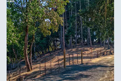 941 Colonial Rd, Roseburg, OR 97471 - Photo 45
