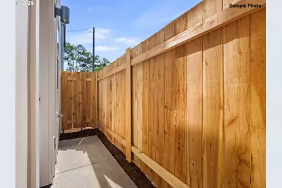 4362 NE Going St, Portland, OR 97218 - Photo 15