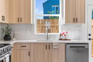 4362 NE Going St, Portland, OR 97218 - Photo 3