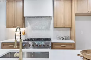 14050 SW Wilson Dr, Beaverton, OR 97008 - Photo 15