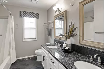 4896 Hastings Dr, Lake Oswego, OR 97035 - Photo 29