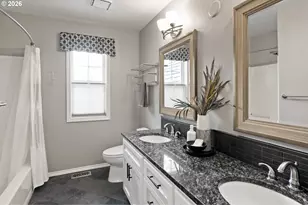 4896 Hastings Dr, Lake Oswego, OR 97035 - Photo 29