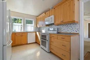 726 NE 3rd Ave, Hillsboro, OR 97124 - Photo 25