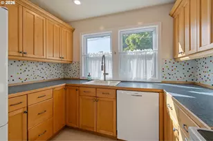 726 NE 3rd Ave, Hillsboro, OR 97124 - Photo 23