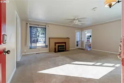 726 NE 3rd Ave, Hillsboro, OR 97124 - Photo 41
