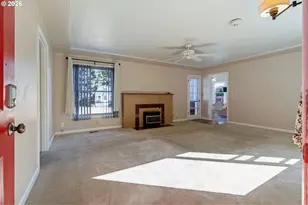 726 NE 3rd Ave, Hillsboro, OR 97124 - Photo 41