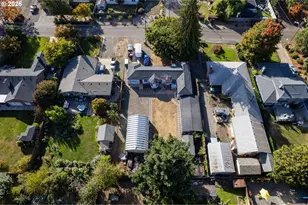 726 NE 3rd Ave, Hillsboro, OR 97124 - Photo 27