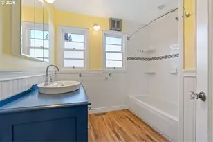 726 NE 3rd Ave, Hillsboro, OR 97124 - Photo 15