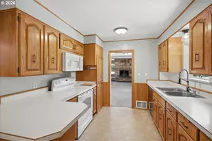 940 Oak Terrace, Sweet Home, OR 97386 - Photo 19