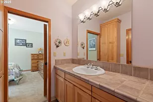 20898 NE McCormick Hill Rd, Hillsboro, OR 97123 - Photo 31