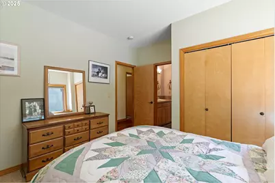 20898 NE McCormick Hill Rd, Hillsboro, OR 97123 - Photo 33