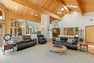 20898 NE McCormick Hill Rd, Hillsboro, OR 97123 - Photo 9