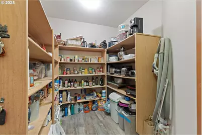 20898 NE McCormick Hill Rd, Hillsboro, OR 97123 - Photo 17