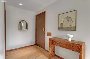 5584 SE Ash St, Portland, OR 97215 - Photo 3