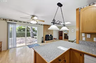4700 Thunderbird St, Eugene, OR 97404 - Photo 11