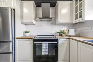 615 Mt Hood St, Oregon City, OR 97045 - Photo 11