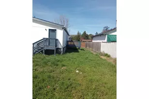 1973 Castle Ave, Roseburg, OR 97471 - Photo 11