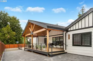 8955 SW Club Meadow Ln, Portland, OR 97225 - Photo 29