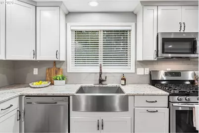 2512 NW Logan St, Camas, WA 98607 - Photo 11