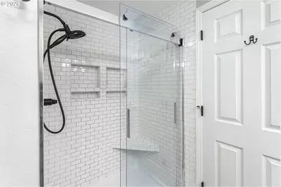 2512 NW Logan St, Camas, WA 98607 - Photo 35