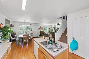 1123 S Morrison St, Coos Bay, OR 97420 - Photo 7