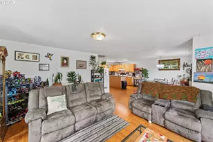 1123 S Morrison St, Coos Bay, OR 97420 - Photo 5