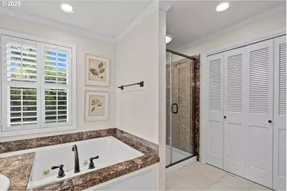 14635 Uplands Dr, Lake Oswego, OR 97034 - Photo 23