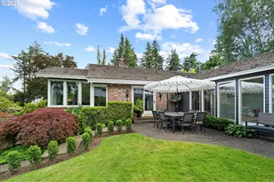 14635 Uplands Dr, Lake Oswego, OR 97034 - Photo 31