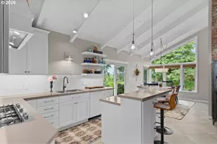 14635 Uplands Dr, Lake Oswego, OR 97034 - Photo 13