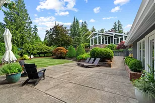14635 Uplands Dr, Lake Oswego, OR 97034 - Photo 37