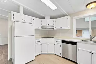 14204 NE 10th Ave, Vancouver, WA 98685 - Photo 11