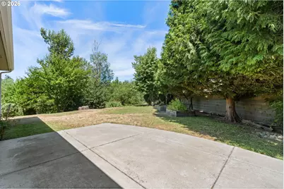 225 Pebble Beach Dr, Creswell, OR 97426 - Photo 33