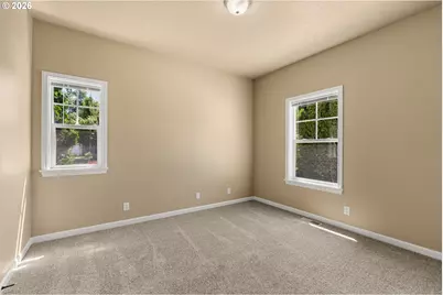 225 Pebble Beach Dr, Creswell, OR 97426 - Photo 23