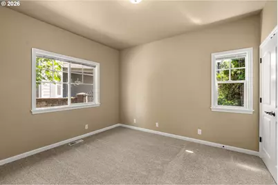 225 Pebble Beach Dr, Creswell, OR 97426 - Photo 27