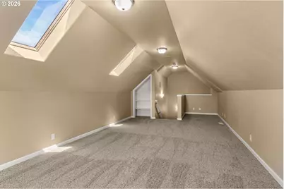 225 Pebble Beach Dr, Creswell, OR 97426 - Photo 29