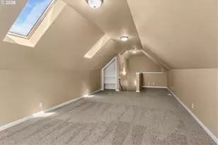 225 Pebble Beach Dr, Creswell, OR 97426 - Photo 29